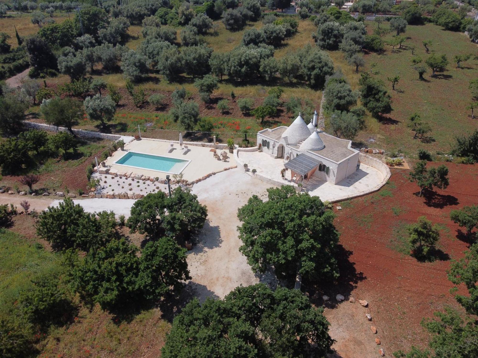 Trullo Divina Natura Villa Padresergio Exterior photo